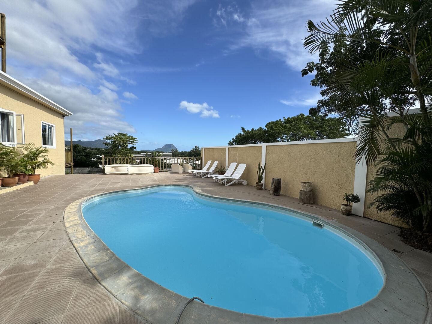 Apartment of 2 bedrooms for rent in Black River, west, Mauritius – LexpressProperty.com | 560958 | Ref01