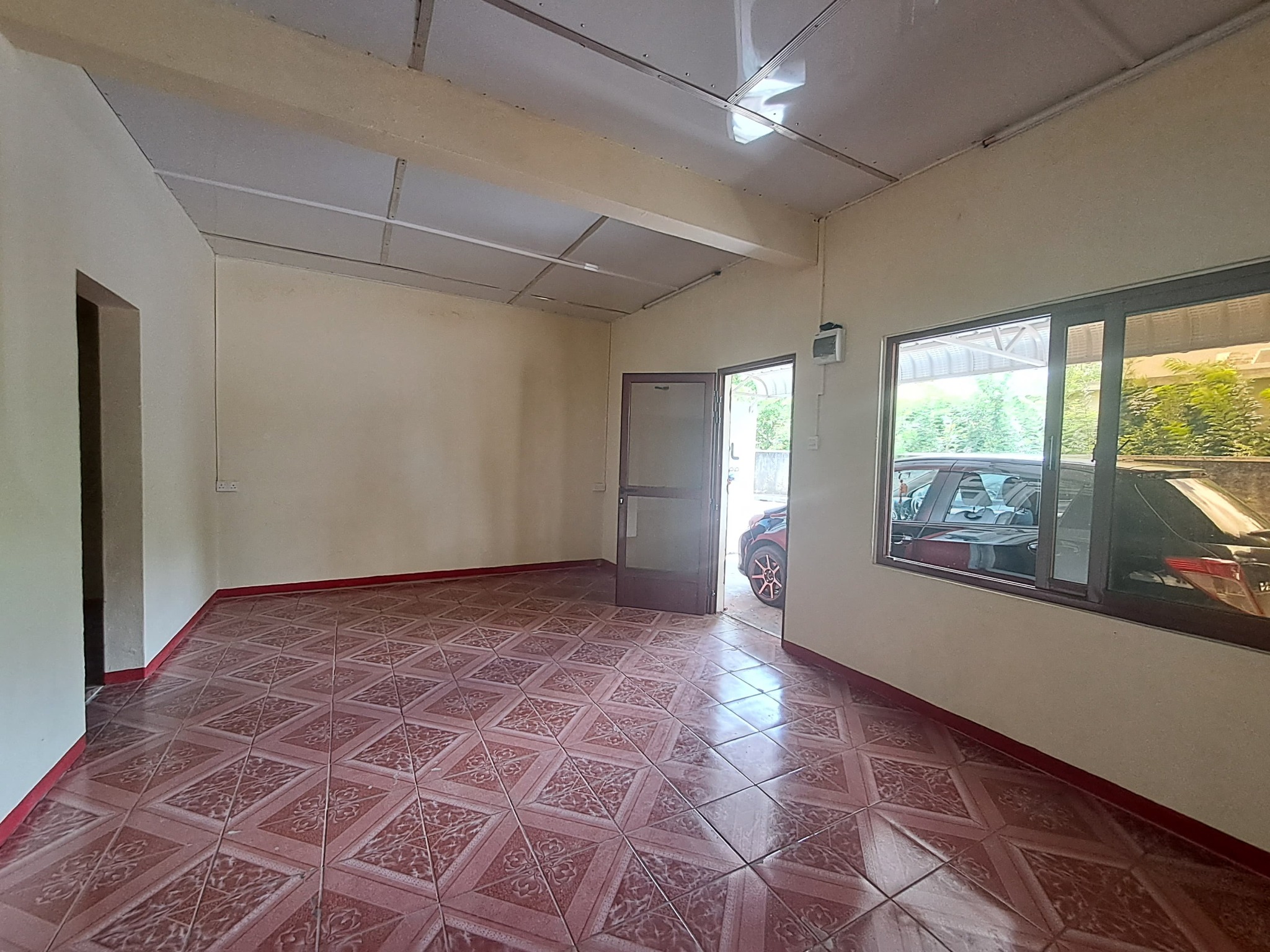Local commercial location à Pamplemousses, nord, île Maurice – LexpressProperty.com | 683003 | Ref01