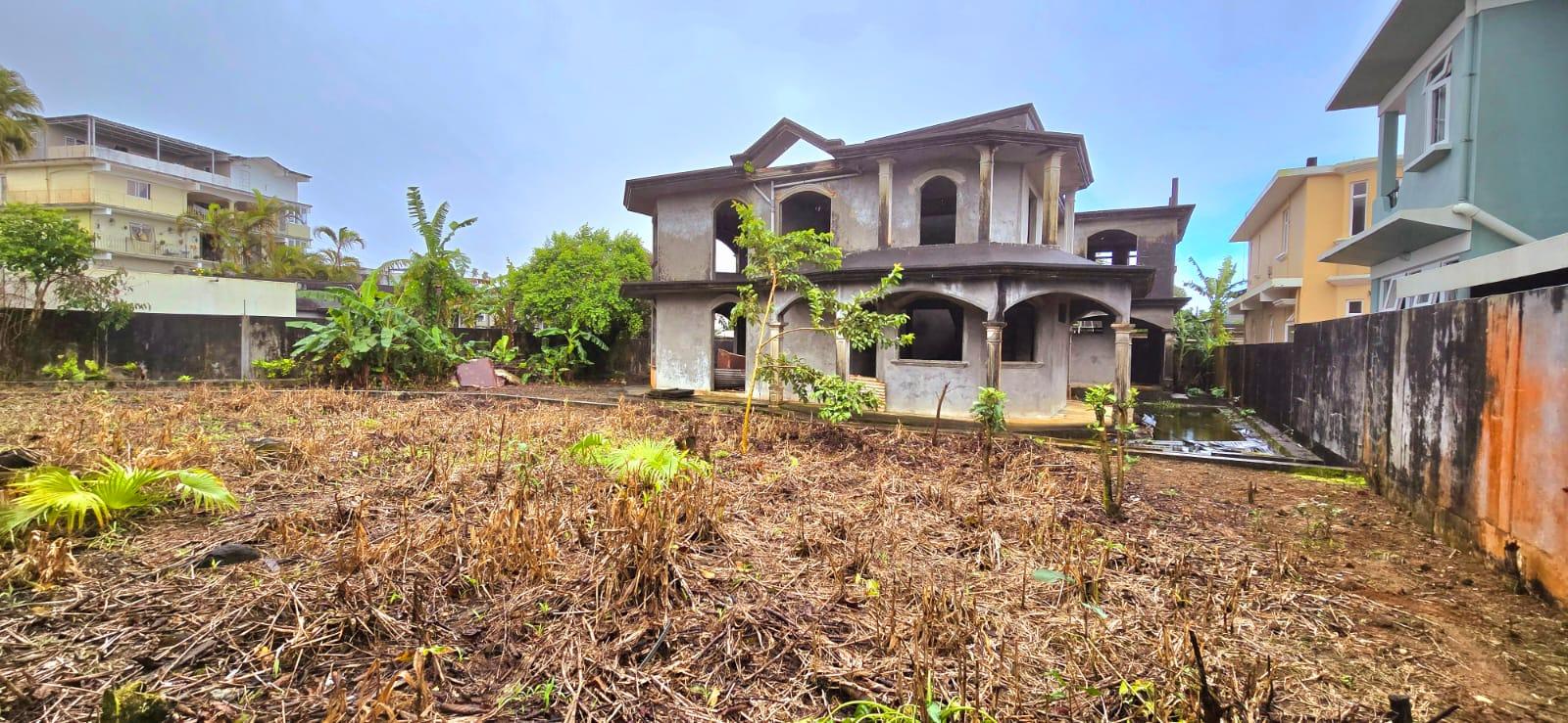 Maison / Villa 9 Chambre(s) en vente à Curepipe, centre, île Maurice – LexpressProperty.com | 511448 | Ref01
