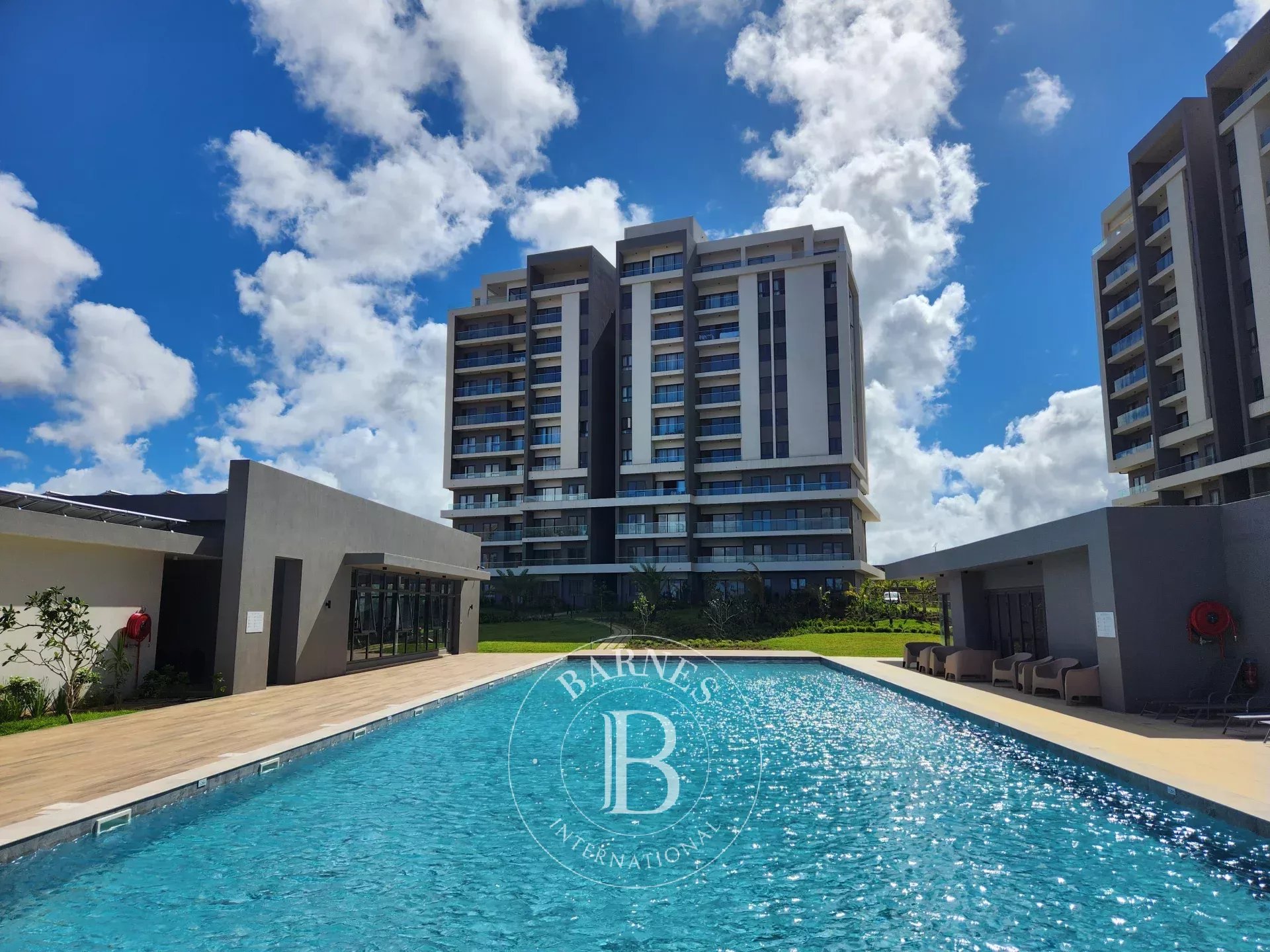 Penthouse of 3 bedrooms for rent in Ebène, center, Mauritius – LexpressProperty.com | 684590 | Ref01
