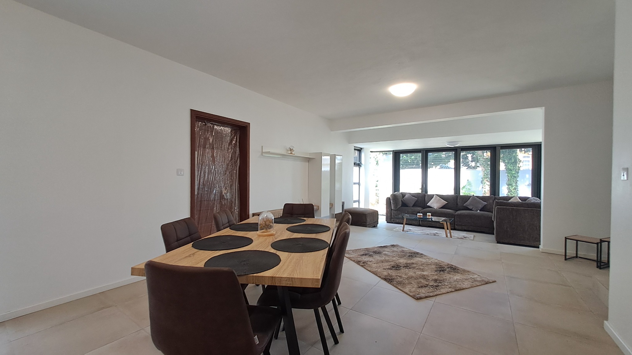 Townhouse / Duplex of 3 bedrooms for rent in Quatre Bornes, center, Mauritius – LexpressProperty.com | 681526 | Ref01