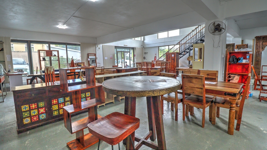 Entrepôt vente à Curepipe, centre, île Maurice – LexpressProperty.com | 681828 | Ref01