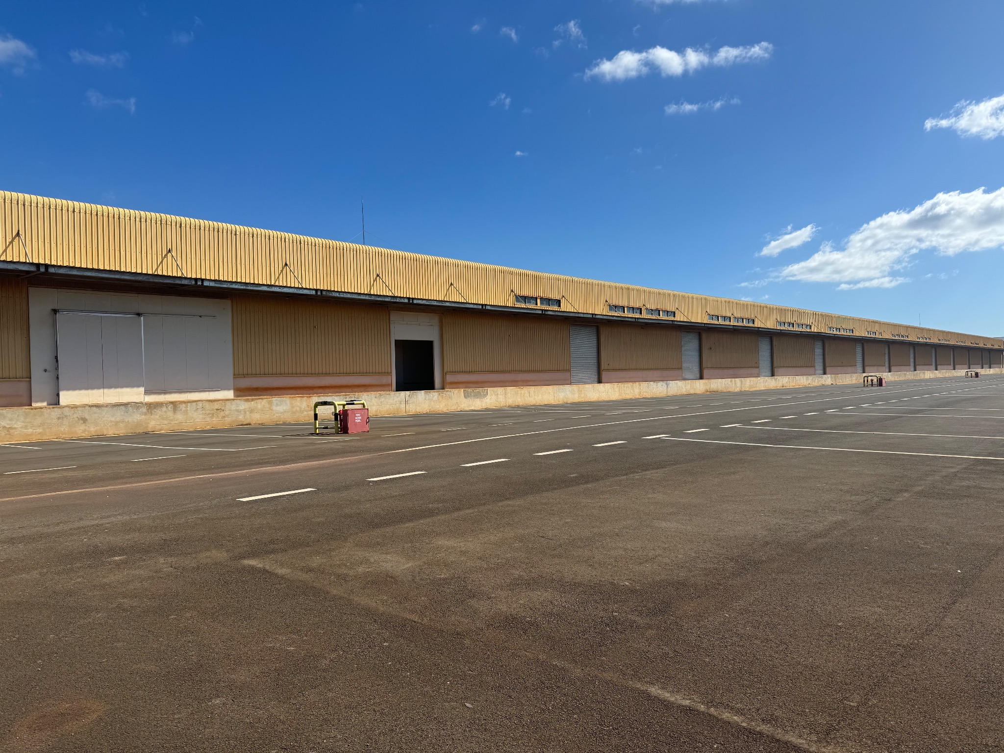 Warehouse for rent in Riche Terre, north, Mauritius – LexpressProperty.com | 263394 | Ref01