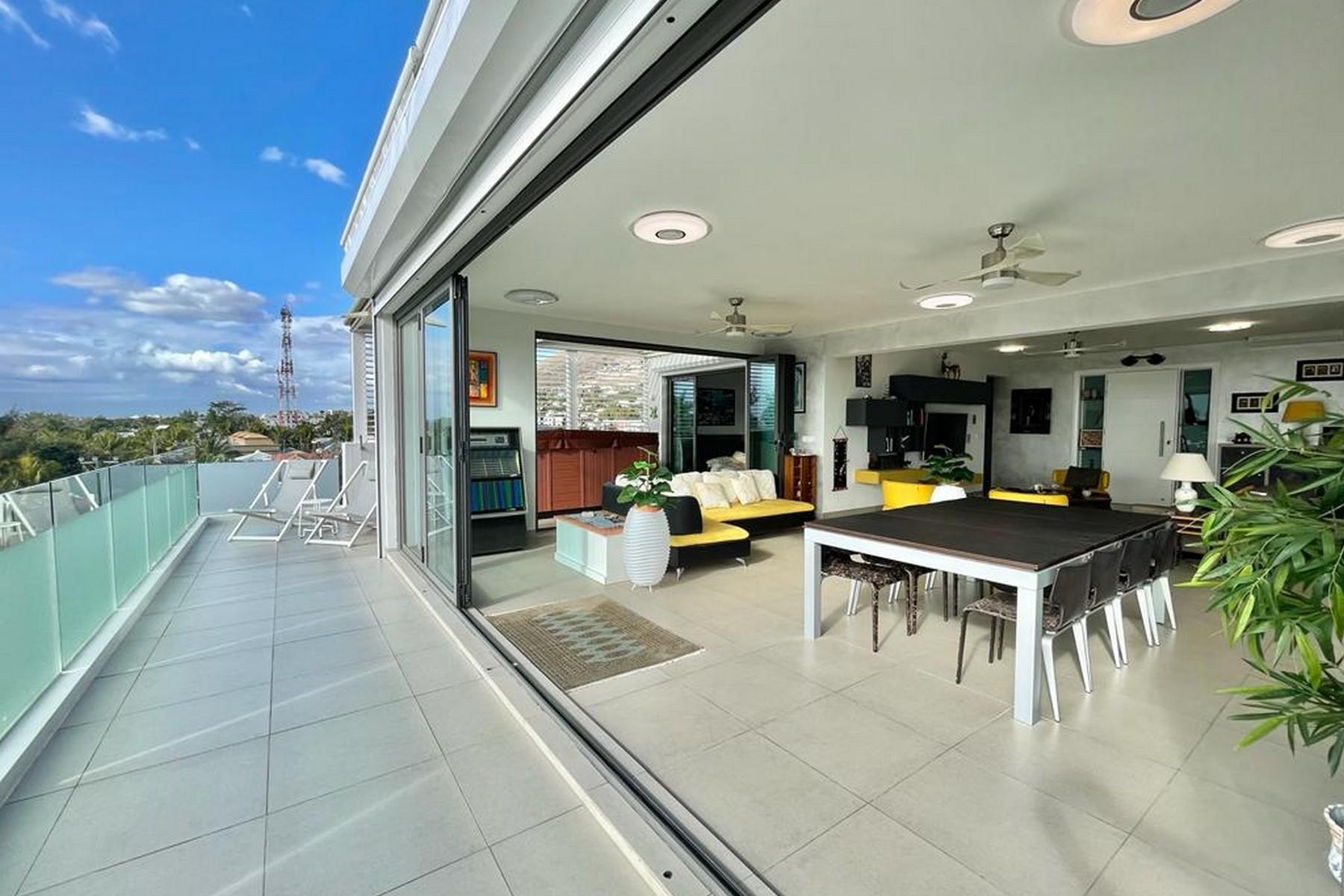 Penthouse of 3 bedrooms for sale in La Preneuse, west, Mauritius – LexpressProperty.com | 313877 | Ref01