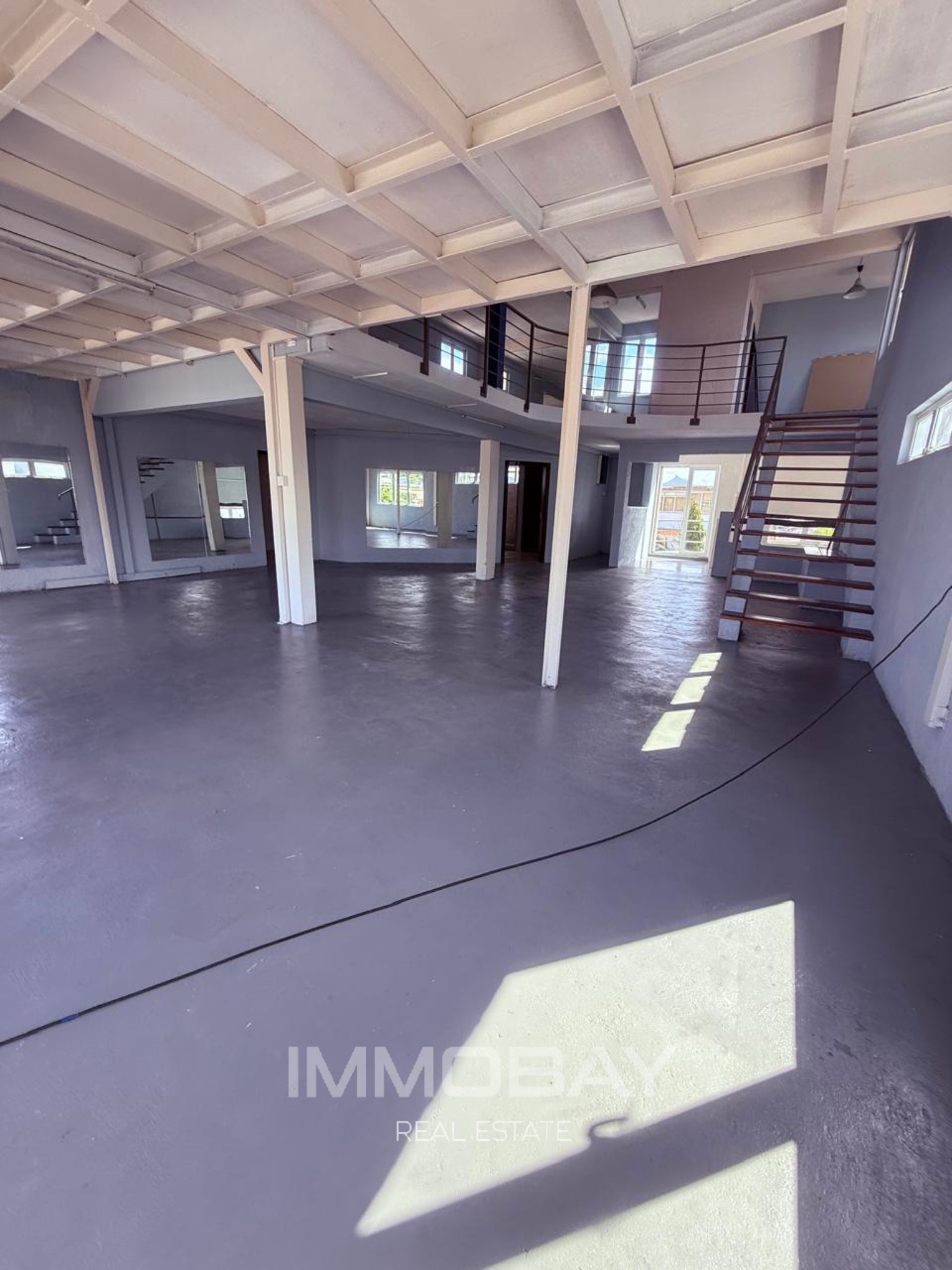 Bâtiment commercial location à Sodnac, centre, île Maurice – LexpressProperty.com | 745224 | Ref01