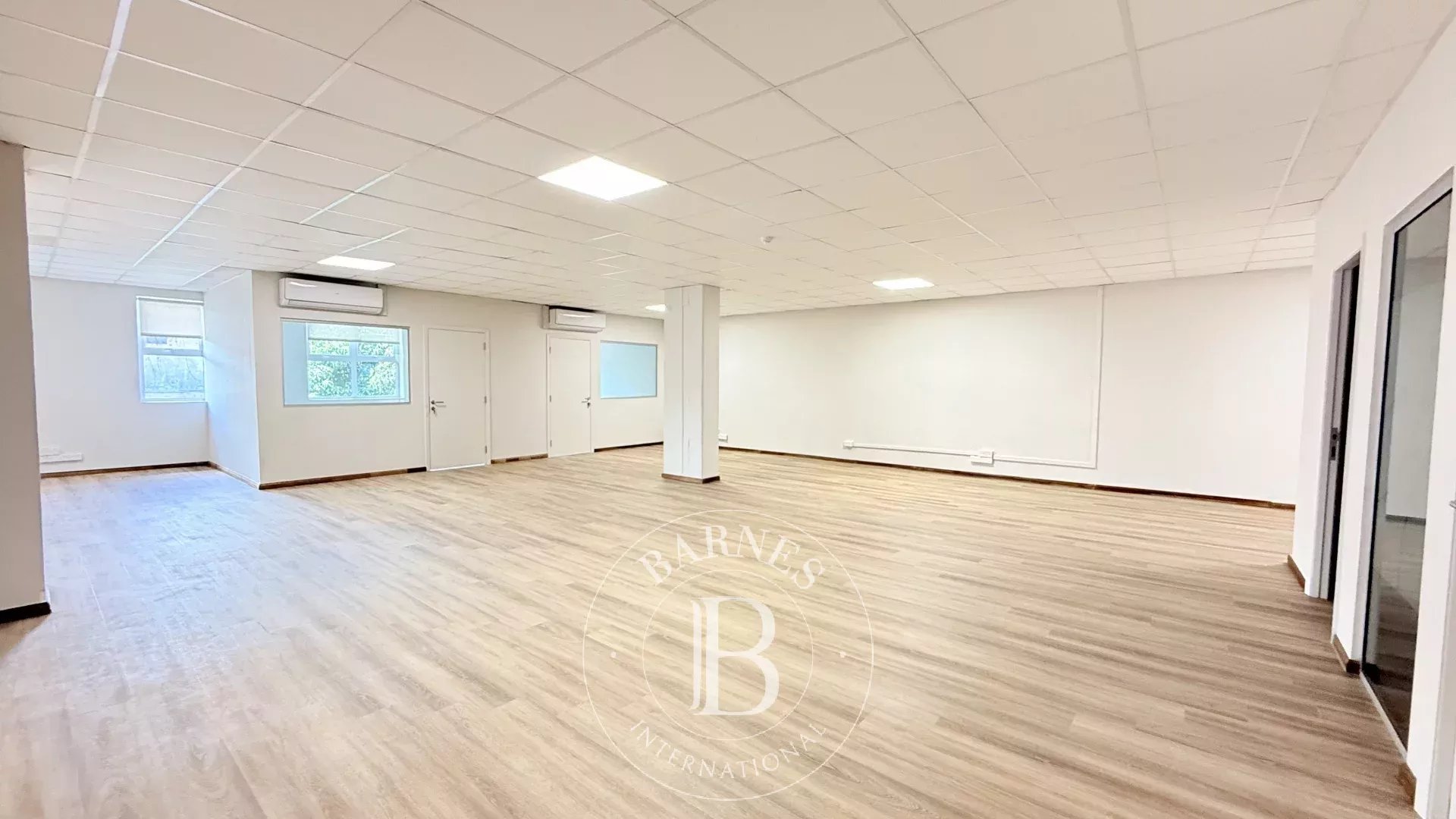 Office for rent in Phoenix, center, Mauritius – LexpressProperty.com | 752101 | Ref01
