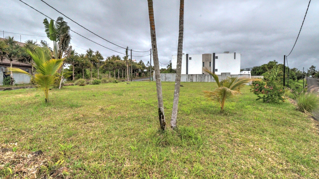 Residential land of 437 m2 for sale in Hermitage, center, Mauritius – LexpressProperty.com | 752466 | Ref01