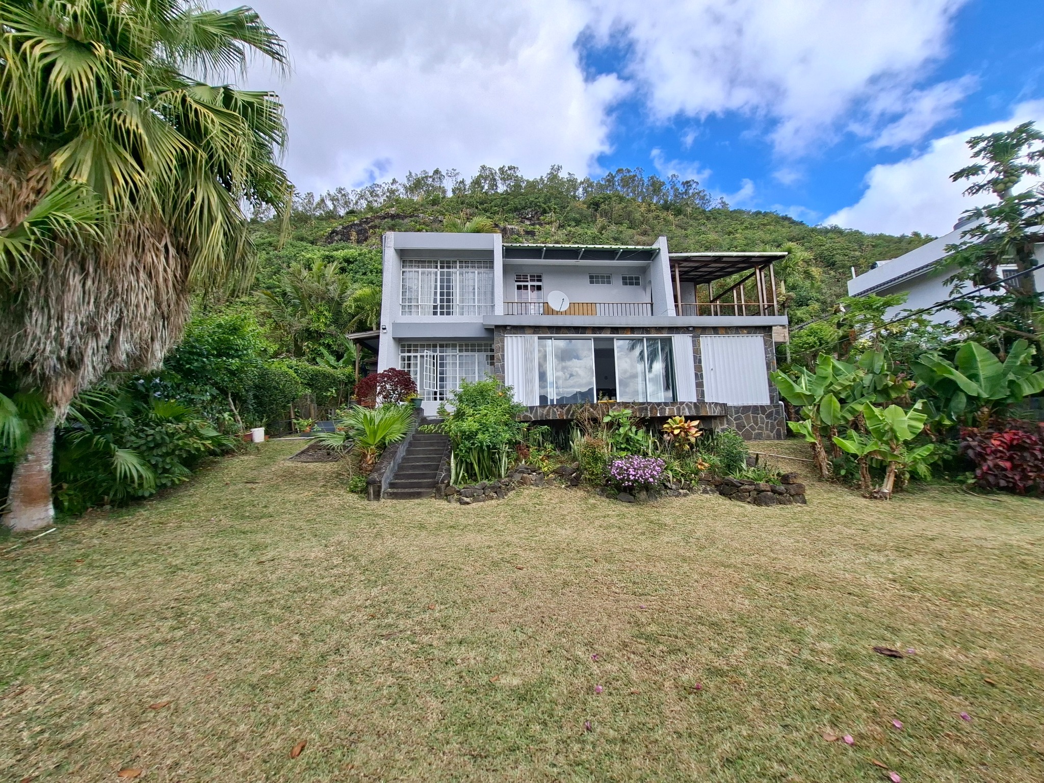 Maison / Villa 4 Chambre(s) en vente à Sodnac, centre, île Maurice – LexpressProperty.com | 752943 | Ref01