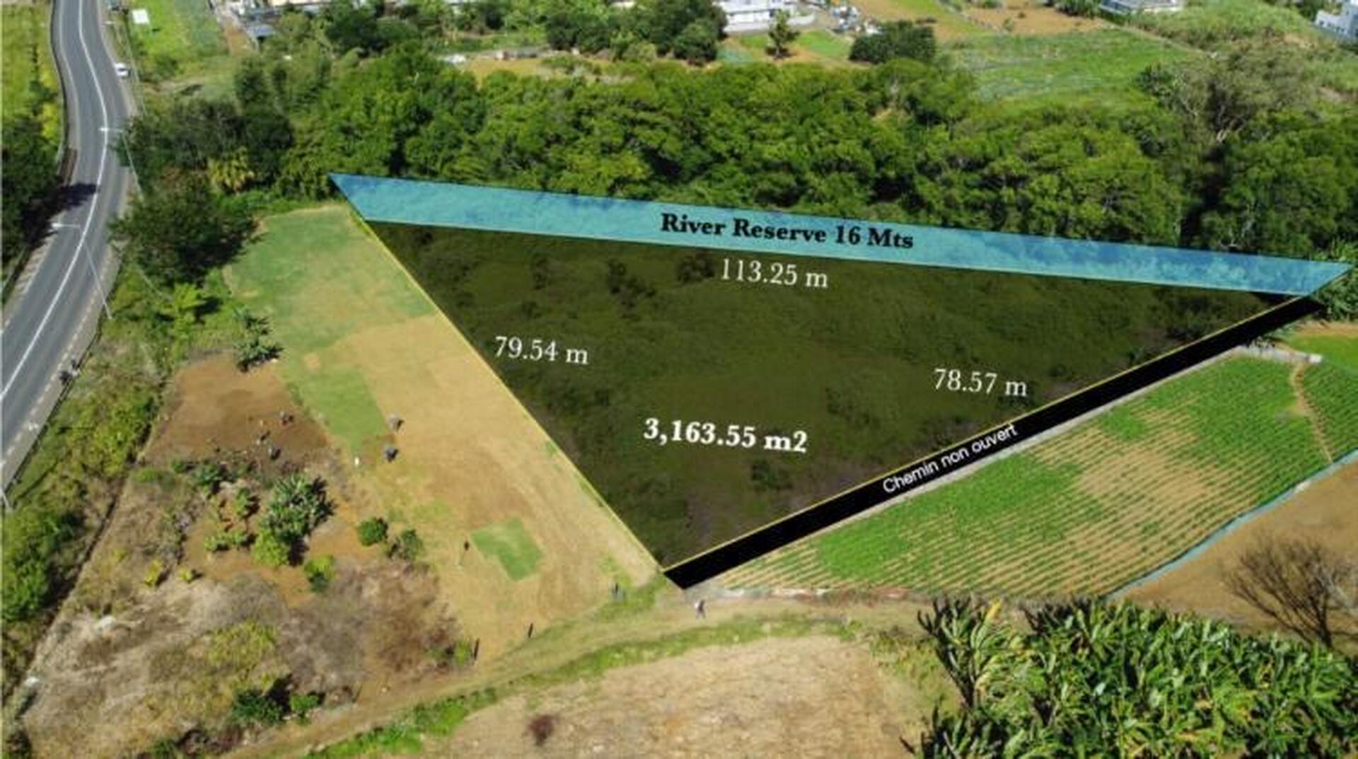 Agricultural land of 3250 m2 for sale in Valetta, center, Mauritius – LexpressProperty.com | 753161 | Ref01