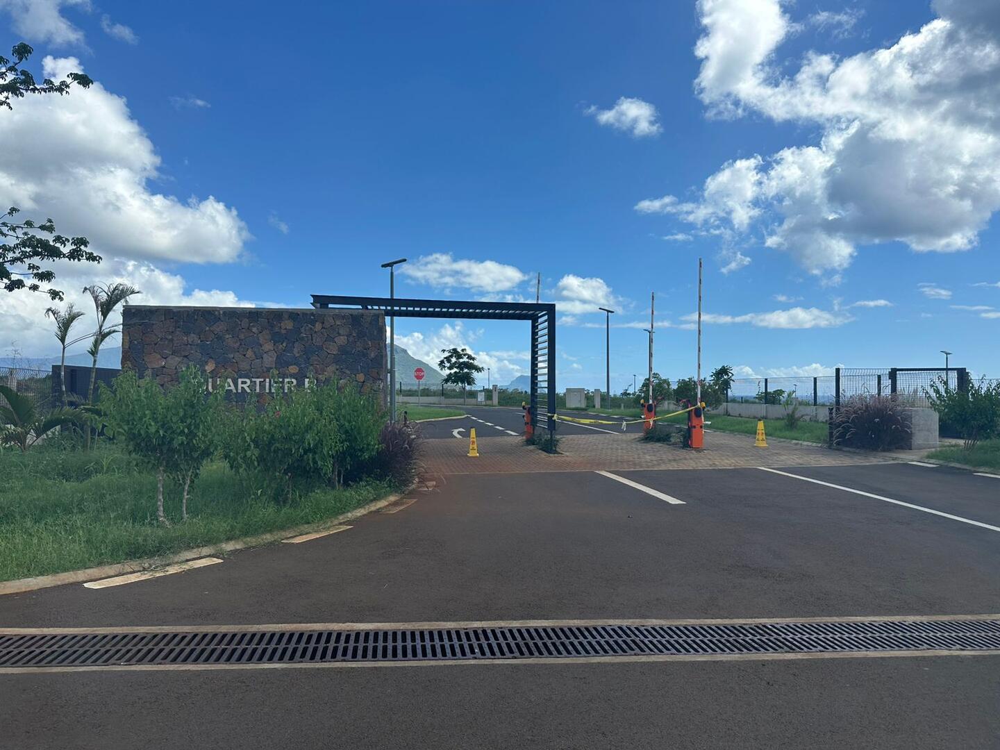 Terrain résidentiel de 725 m2 en vente à Cascavelle, ouest, île Maurice – LexpressProperty.com | 750303 | Ref01
