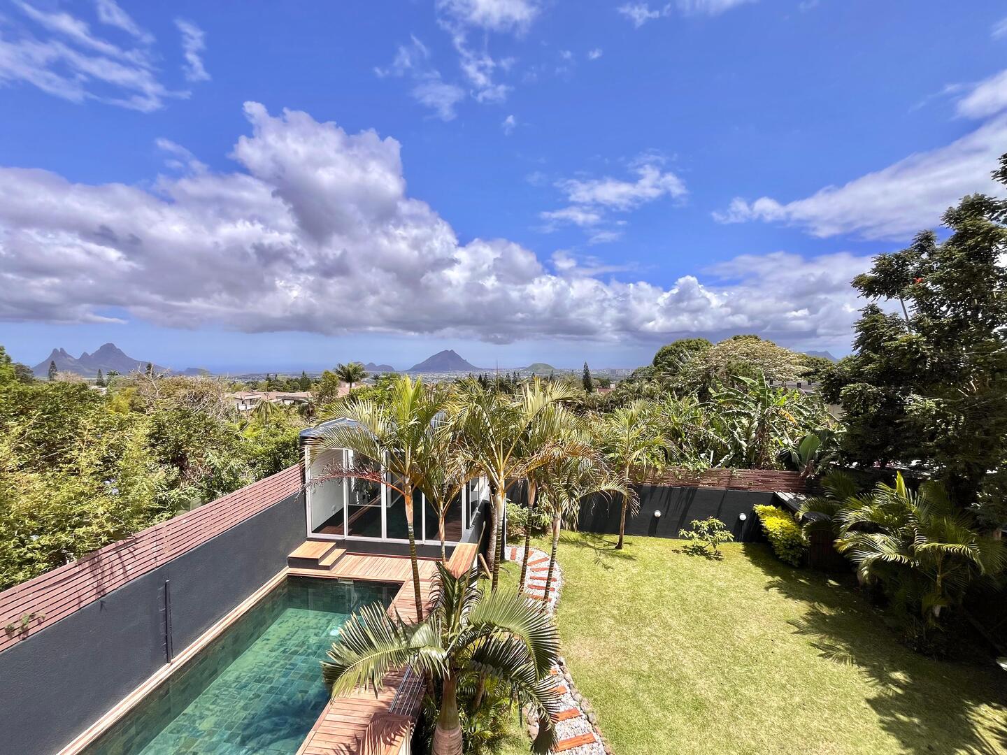 House / Villa of 4 bedrooms for rent in Floréal, center, Mauritius – LexpressProperty.com | 226541 | Ref01