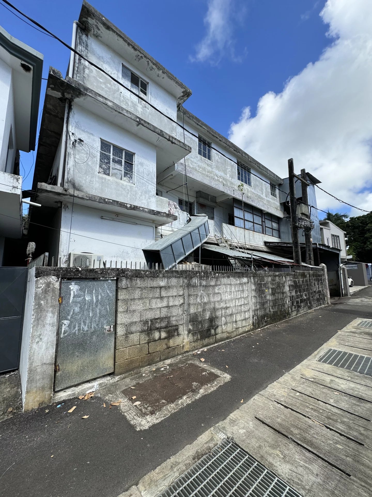 Entrepôt vente à Poudre d'Or, nord, île Maurice – LexpressProperty.com | 755031 | Ref01