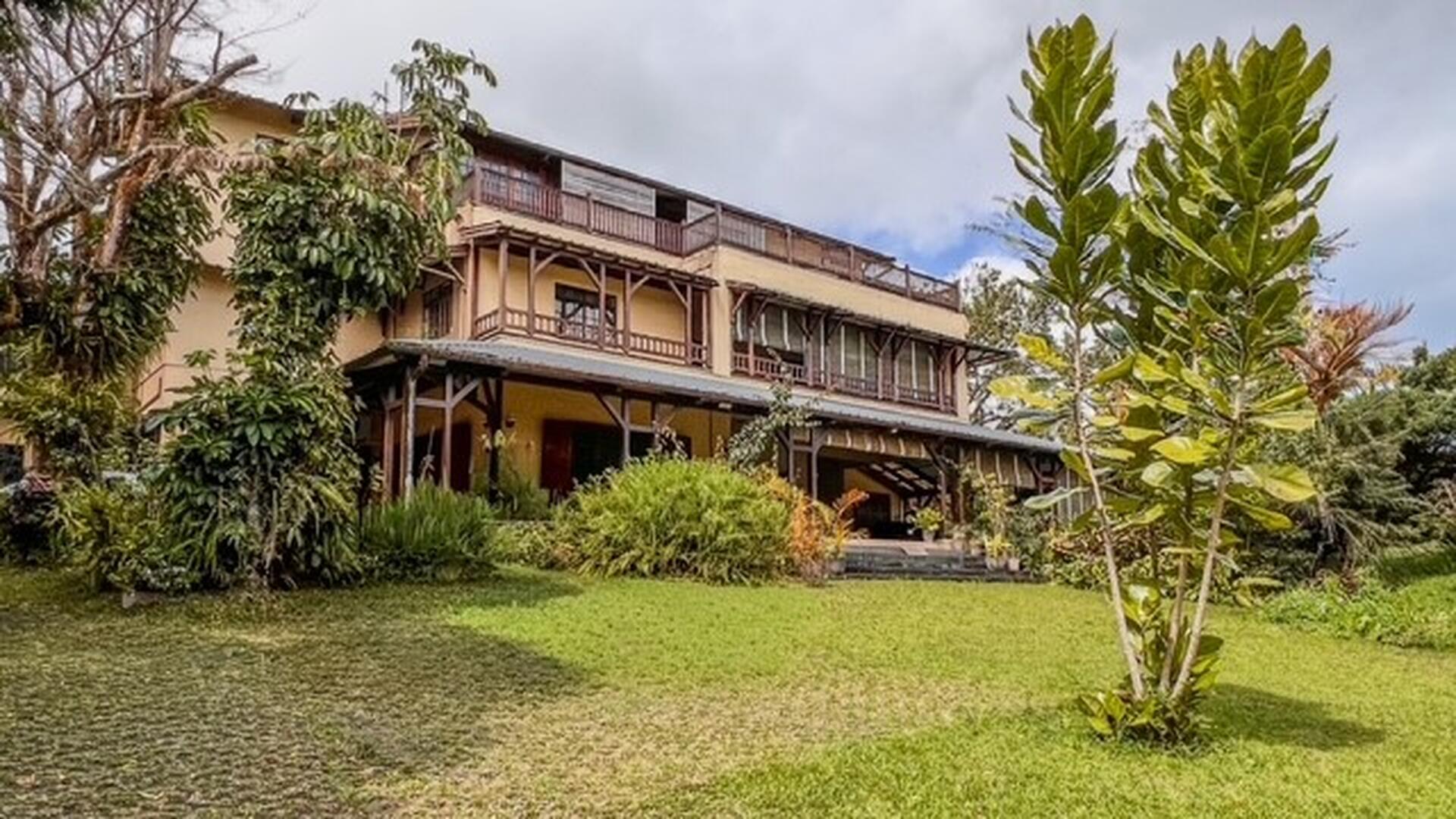 Maison / Villa 11 Chambre(s) en vente à Floréal, centre, île Maurice – LexpressProperty.com | 755093 | Ref01