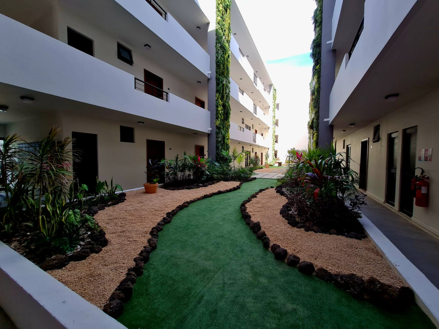 Apartment of 2 bedrooms for rent in Tamarin, west, Mauritius – LexpressProperty.com | 756101 | Ref01