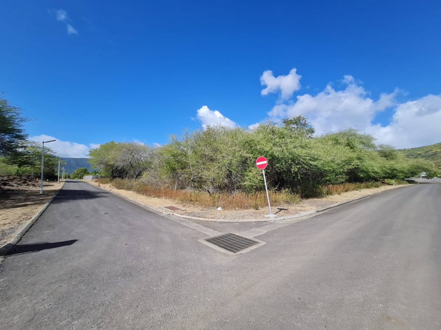 Residential land of 2210 m2 for sale in Tamarin, west, Mauritius – LexpressProperty.com | 756026 | Ref01
