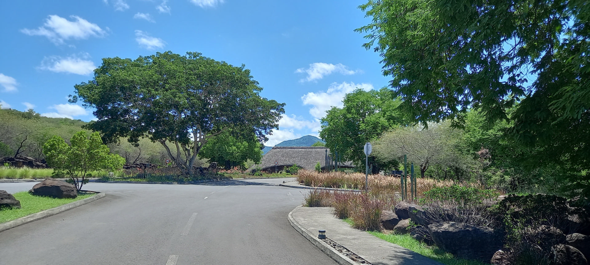 Residential land of 971 m2 for sale in Petite Rivière Noire, west, Mauritius – LexpressProperty.com | 756269 | Ref01