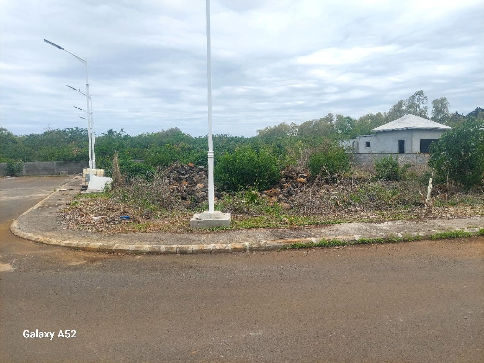 Residential land of 569.81745 m² for sale in Poste Lafayette, east, Mauritius – LexpressProperty.com | 756321 | Ref01