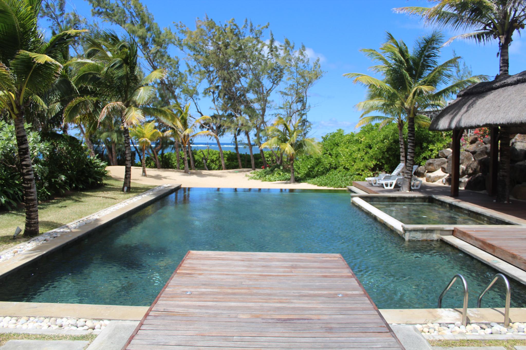 Penthouse of 3 bedrooms for rent in Belle Mare, east, Mauritius – LexpressProperty.com | 728849 | Ref01