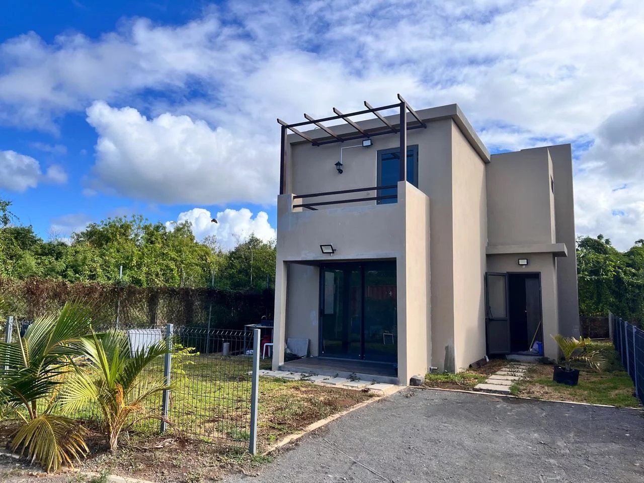 Maison / Villa 4 Chambre(s) en vente à Grand Gaube, nord, île Maurice – LexpressProperty.com | 756955 | Ref01