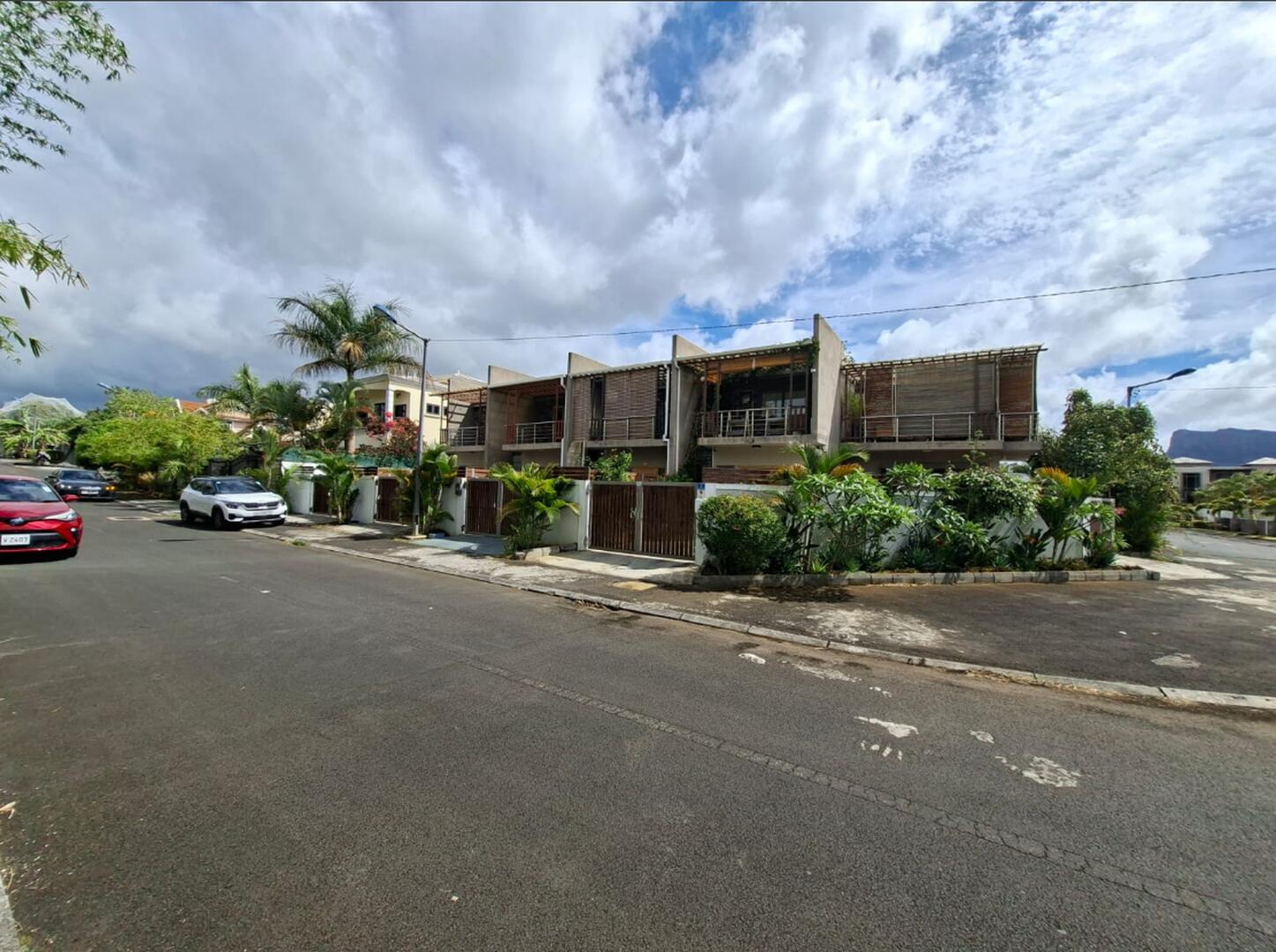 Townhouse / Duplex of 2 bedrooms for sale in Flic en Flac, west, Mauritius – LexpressProperty.com | 757258 | Ref01