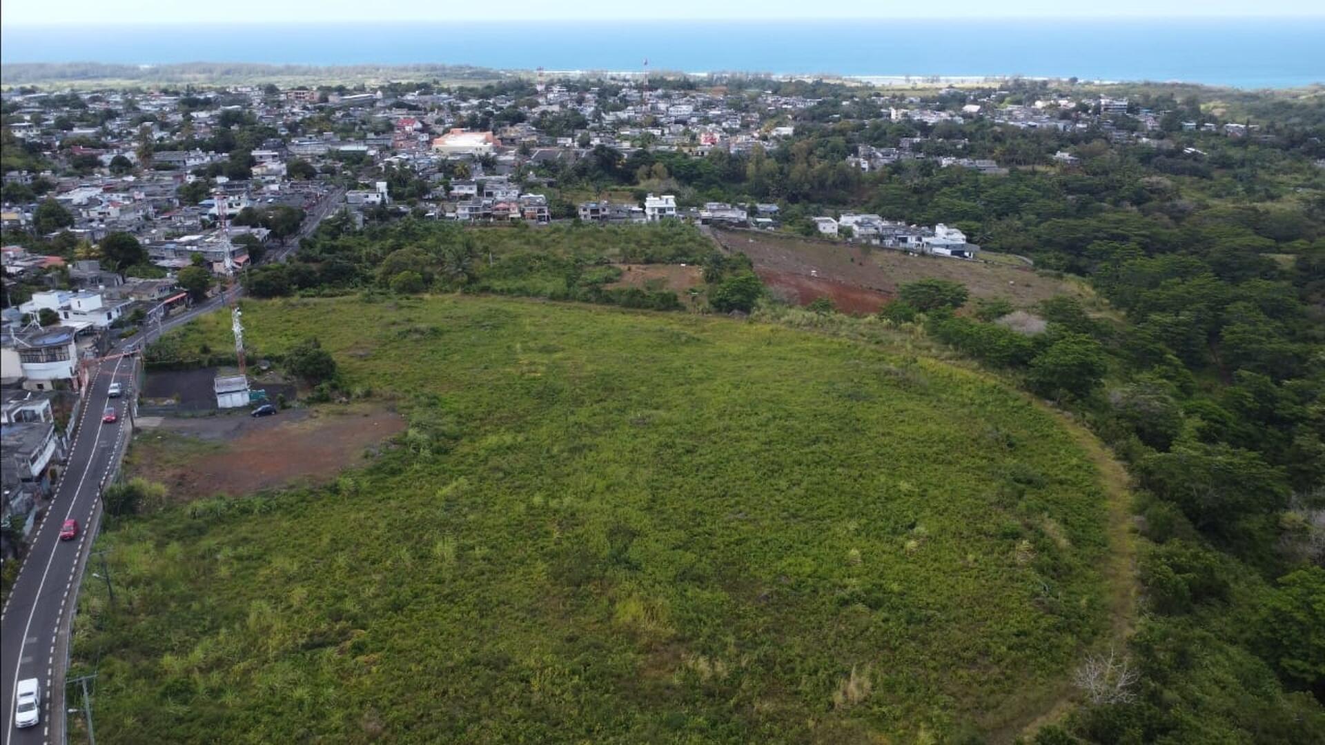 Terrain commercial de 25320 m2 en vente à Bel Ombre, sud, île Maurice – LexpressProperty.com | 748884 | Ref01