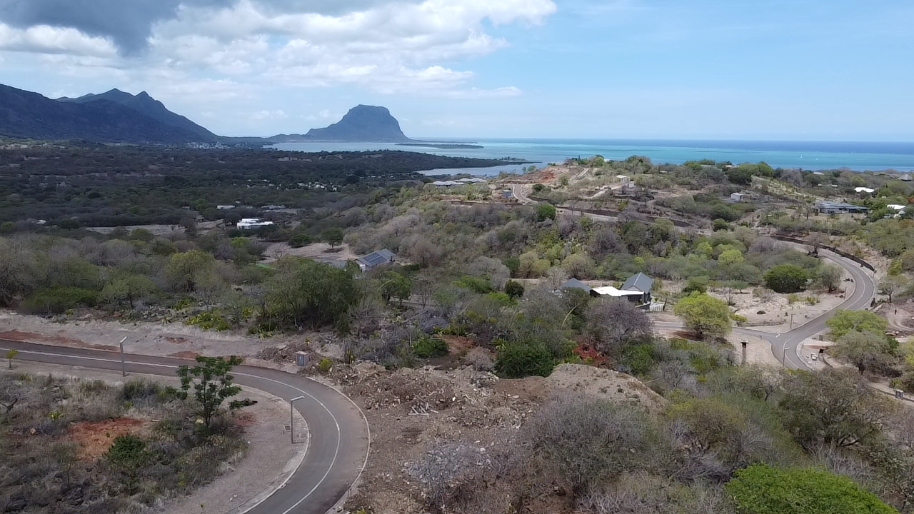 Terrain résidentiel de 2220 m2 en vente à Black River, ouest, île Maurice – LexpressProperty.com | 761154 | Ref01