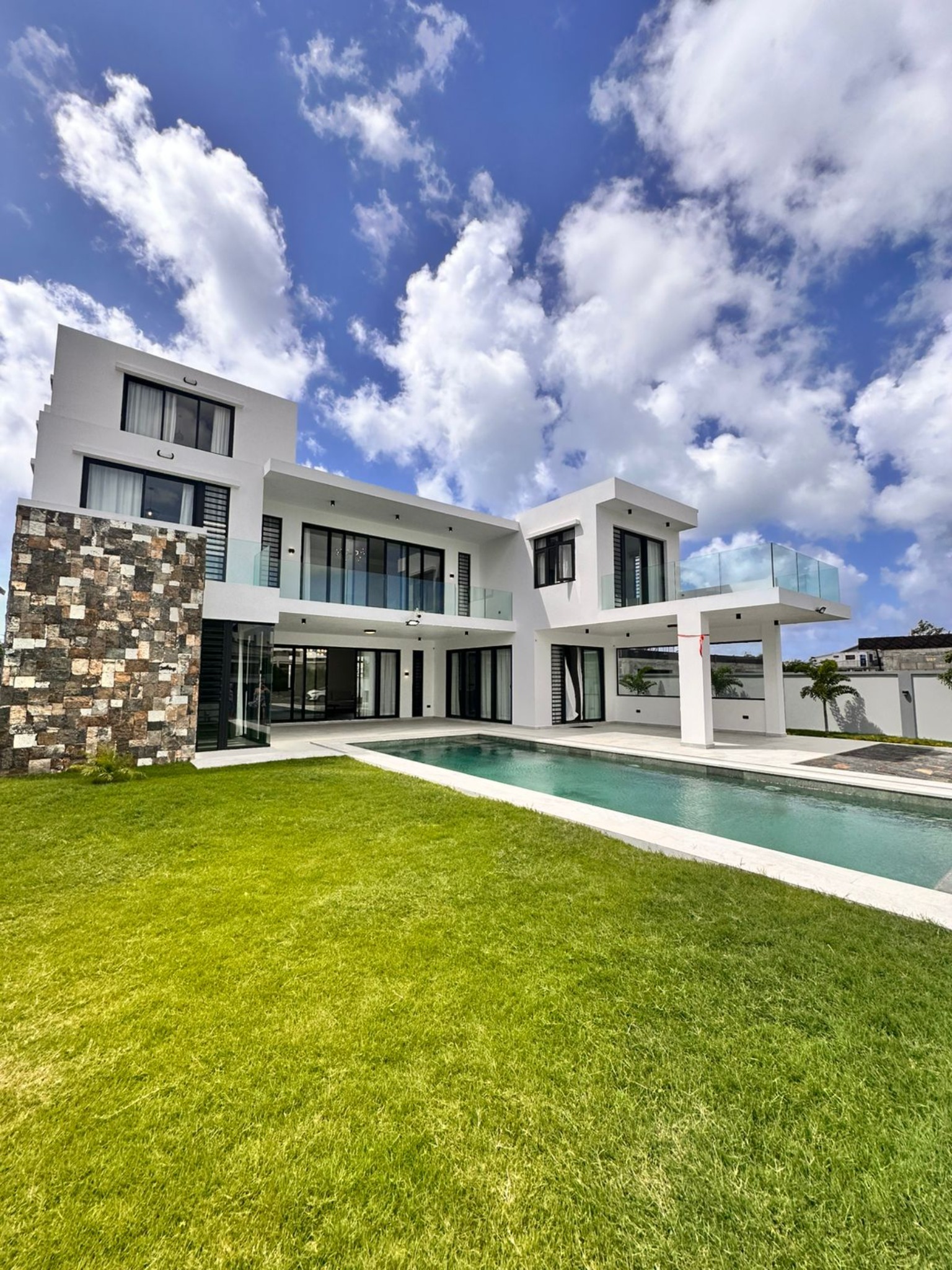 Maison / Villa 4 Chambre(s) en location à Mon Choisy, nord, île Maurice – LexpressProperty.com | 762175 | Ref01