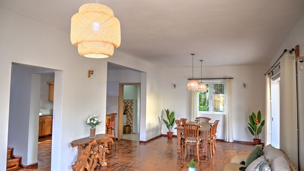 Maison / Villa 4 Chambre(s) en location à Flic en Flac, ouest, île Maurice – LexpressProperty.com | 752196 | Ref01