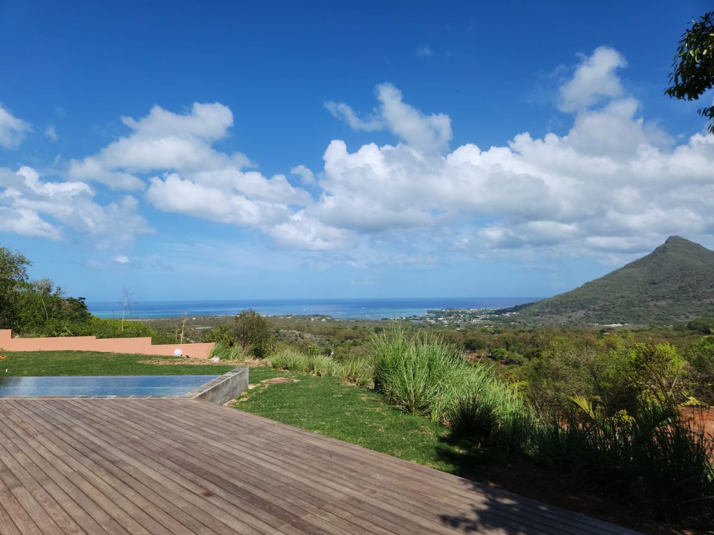 Maison / Villa 4 Chambre(s) en vente à Black River, ouest, île Maurice – LexpressProperty.com | 558765 | Ref01