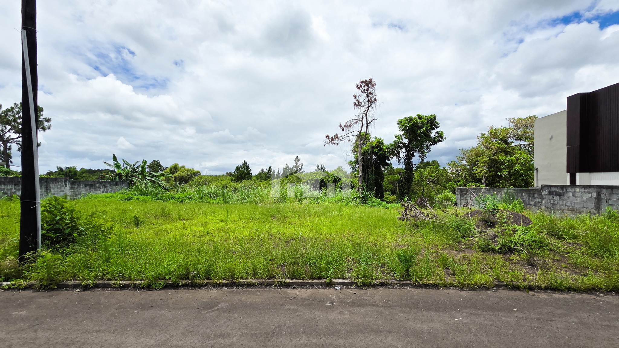 Terrain résidentiel de 335 m2 en vente à Highlands, centre, île Maurice – LexpressProperty.com | 762878 | Ref01