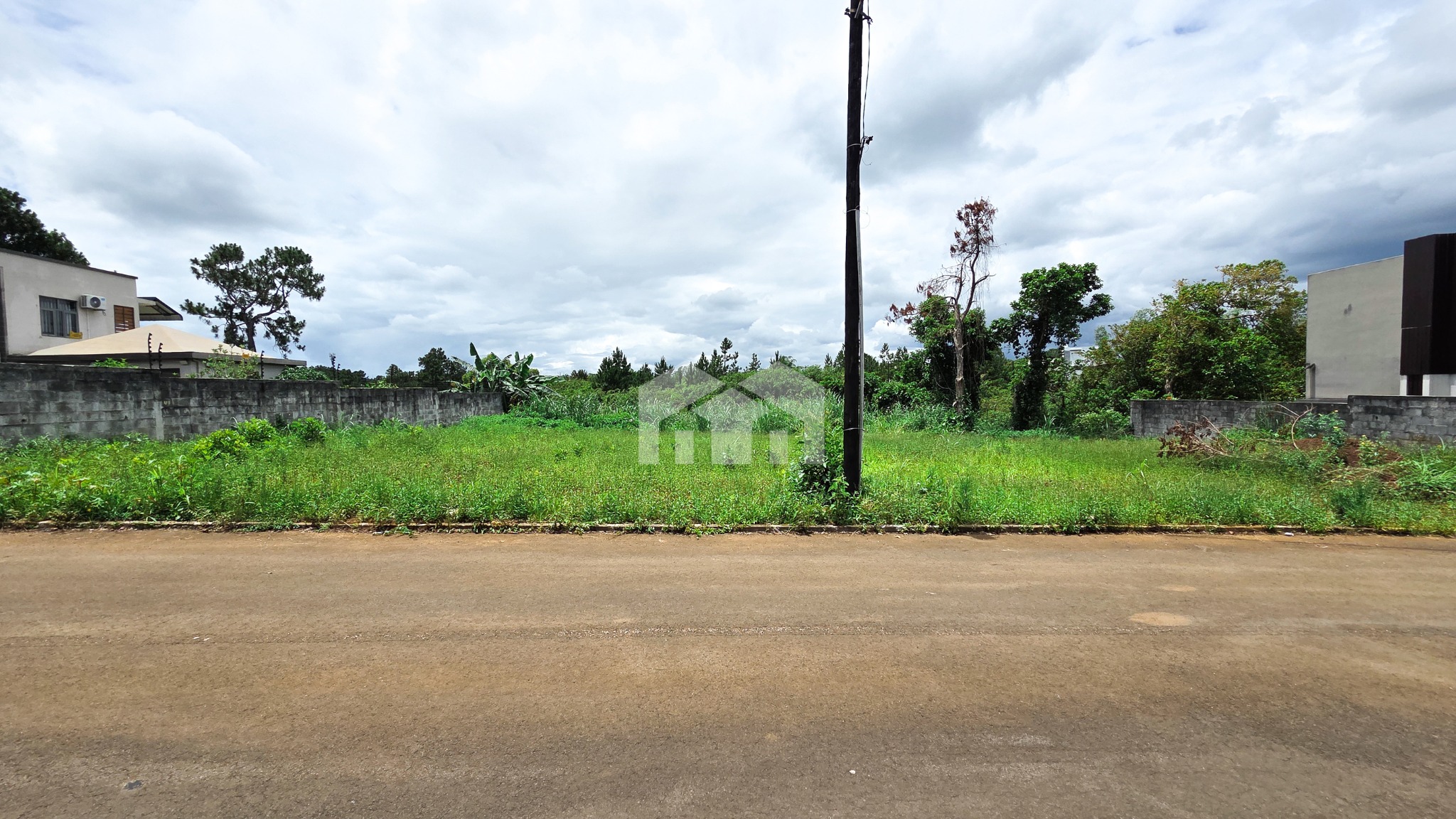 Terrain résidentiel de 874 m2 en vente à Highlands, centre, île Maurice – LexpressProperty.com | 762877 | Ref01