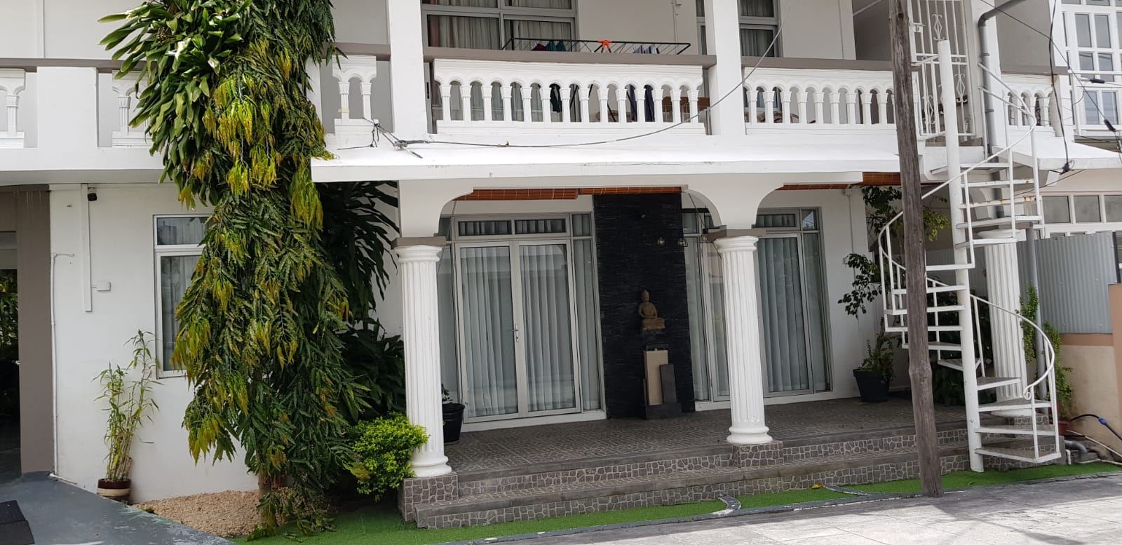 Maison / Villa 6 Chambre(s) en vente à Quatre Bornes, centre, île Maurice – LexpressProperty.com | 762884 | Ref01