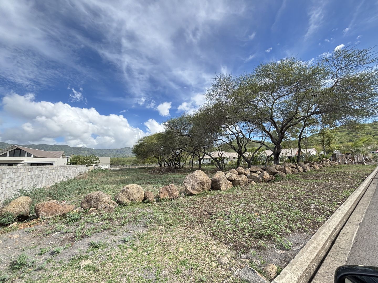 Terrain résidentiel de 2110 m2 en vente à Tamarin, ouest, île Maurice – LexpressProperty.com | 763818 | Ref01