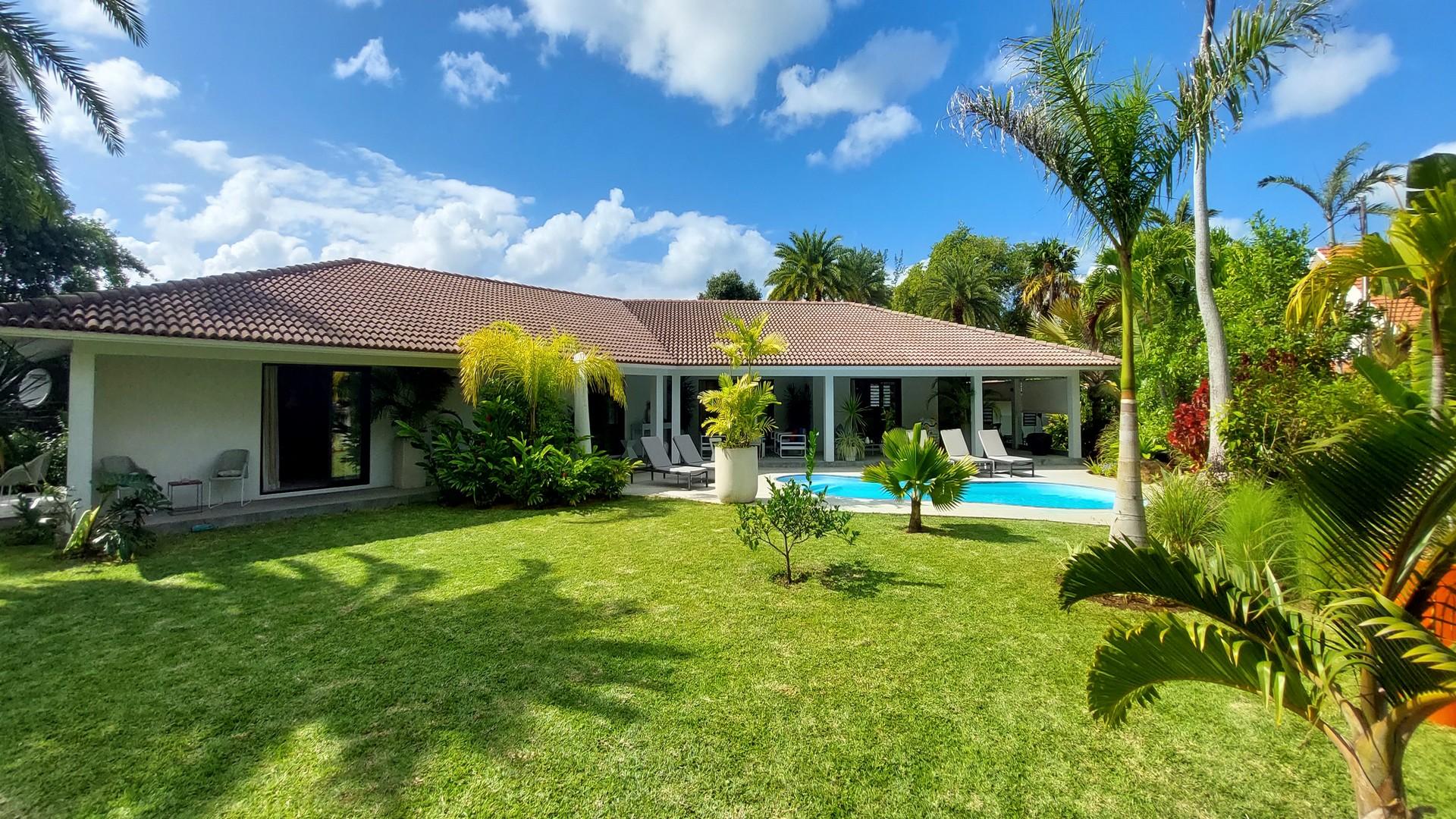 Maison / Villa 3 Chambre(s) en vente à Belle Mare, est, île Maurice – LexpressProperty.com | 339566 | Ref01