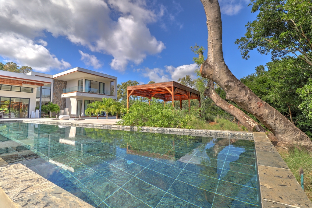 House / Villa of 5 bedrooms for sale in Tamarin, west, Mauritius – LexpressProperty.com | 618234 | Ref01