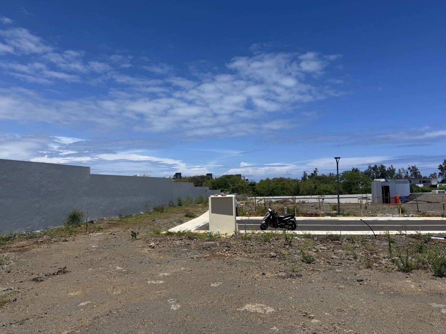 Residential land of 351 m2 for sale in Péreybère, north, Mauritius – LexpressProperty.com | 759280 | Ref01