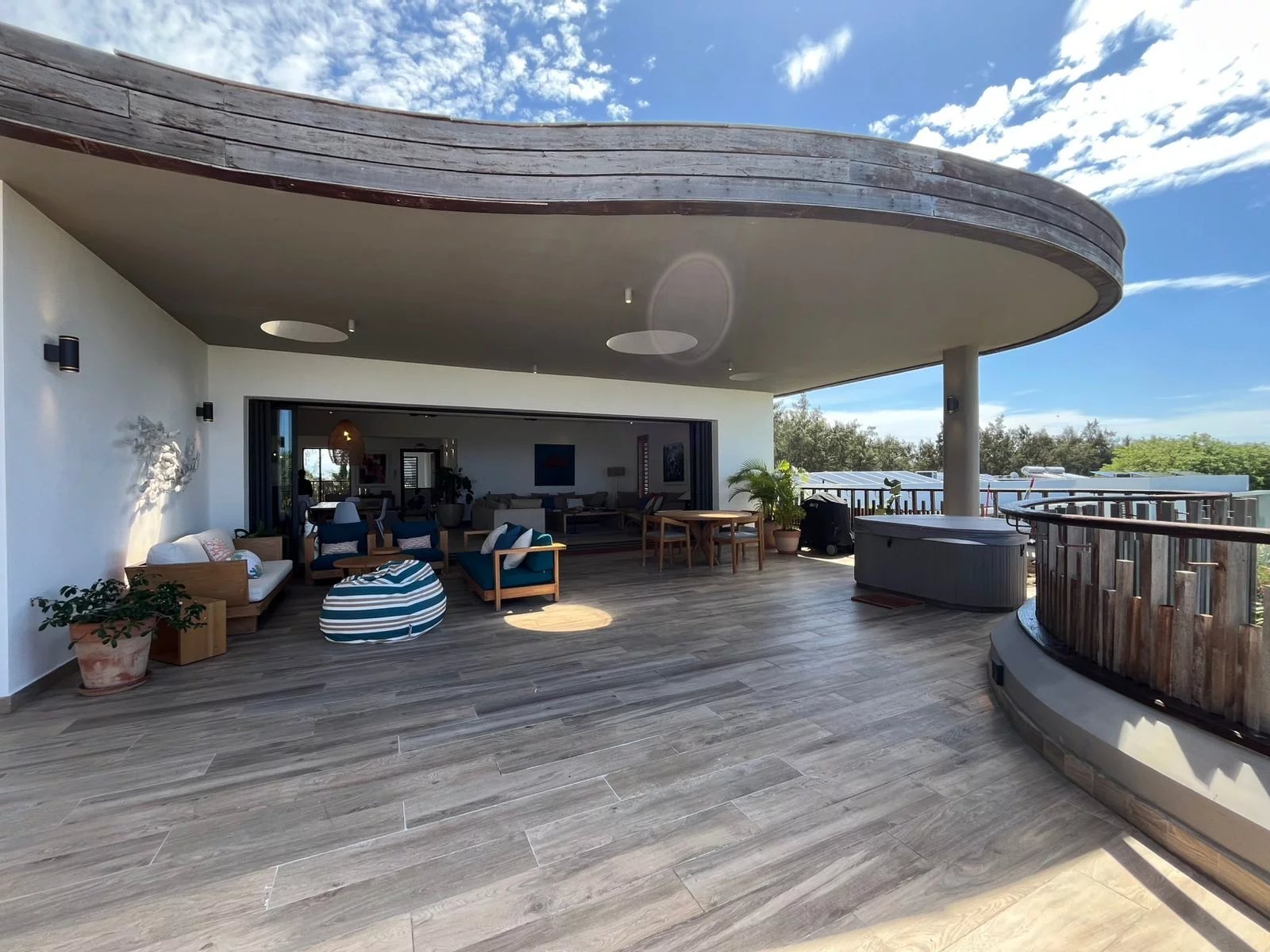 Penthouse of 3 bedrooms for rent in Cap Malheureux, north, Mauritius – LexpressProperty.com | 698811 | Ref01