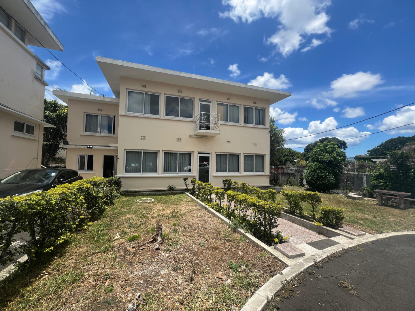 Commercial building for rent in Rose Hill, center, Mauritius – LexpressProperty.com | 687382 | Ref01