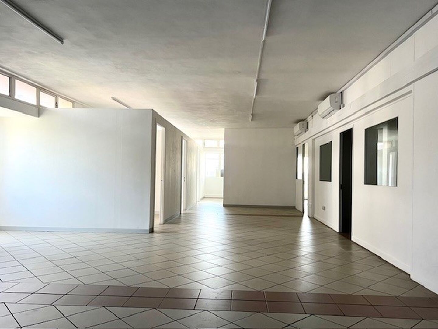 Office for rent in Quatre Bornes, center, Mauritius – LexpressProperty.com | 651806 | Ref01
