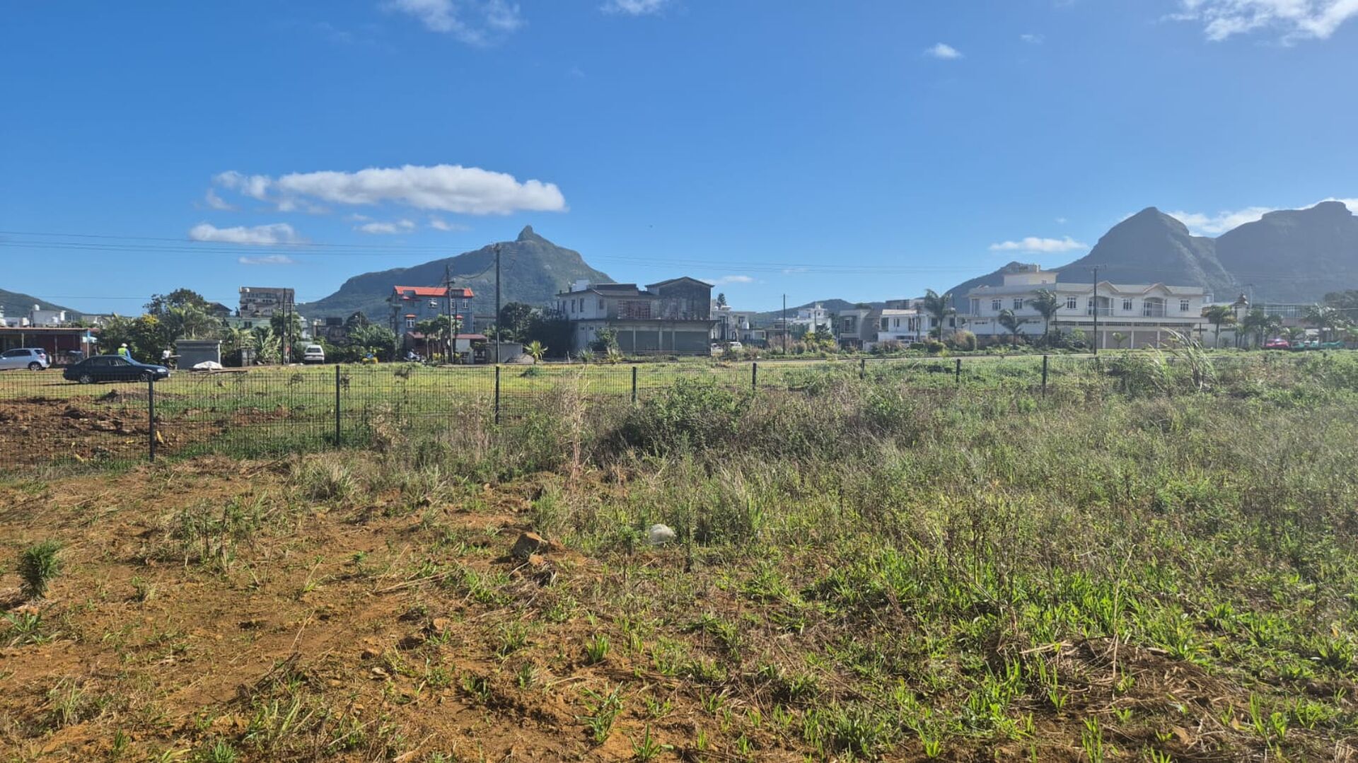 Terrain résidentiel de 1050 m2 en vente à Moka, centre, île Maurice – LexpressProperty.com | 687644 | Ref01