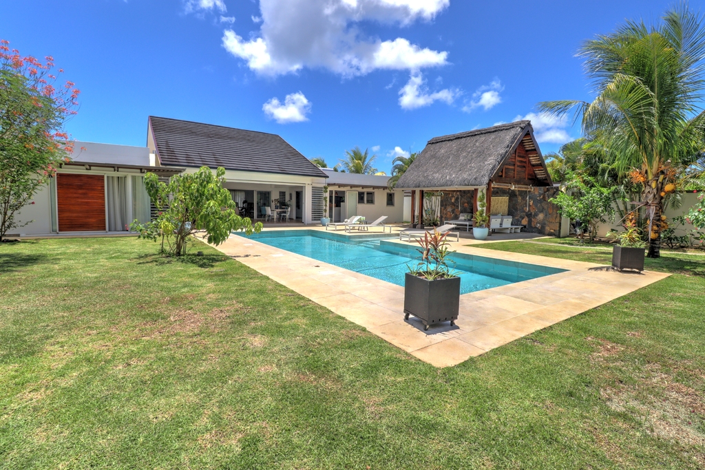 House / Villa of 5 bedrooms for sale in Grand Bay, north, Mauritius – LexpressProperty.com | 687553 | Ref01