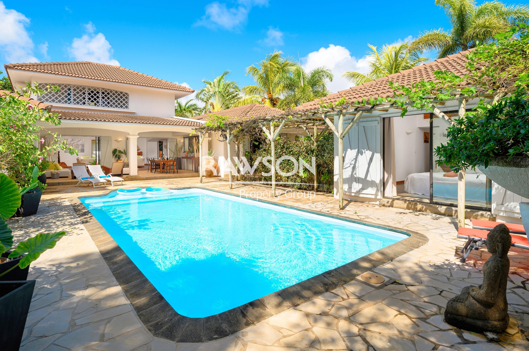 House / Villa of 4 bedrooms for rent in Calodyne, north, Mauritius – LexpressProperty.com | 694611 | Ref01