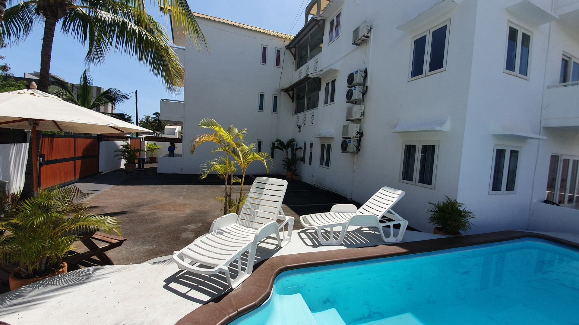 Residential complex / building of 12 bedrooms for sale in Flic en Flac, west, Mauritius – LexpressProperty.com | 695079 | Ref01
