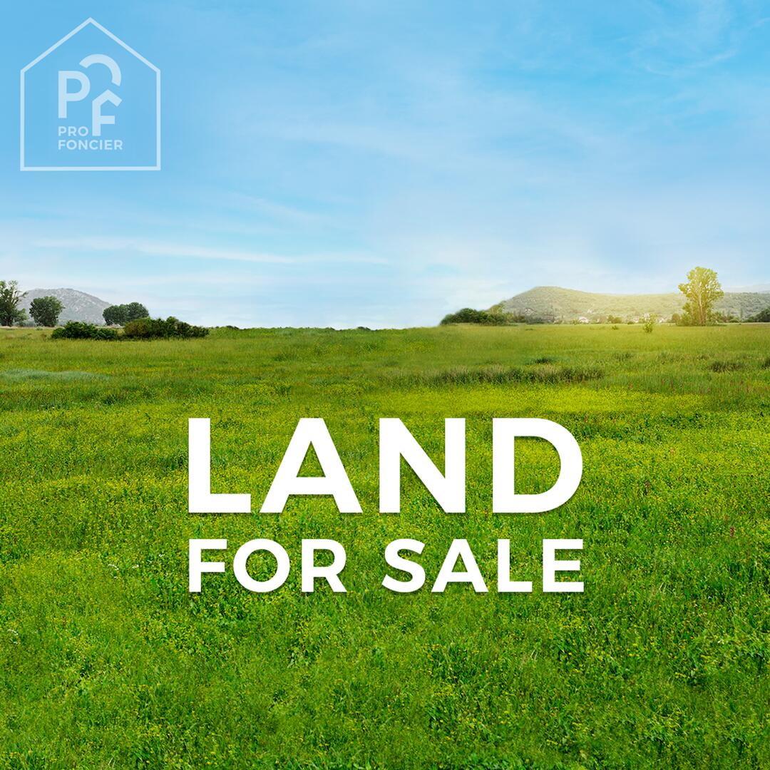 Residential land of 29959 m2 for sale in Tamarin, west, Mauritius – LexpressProperty.com | 285922 | Ref01