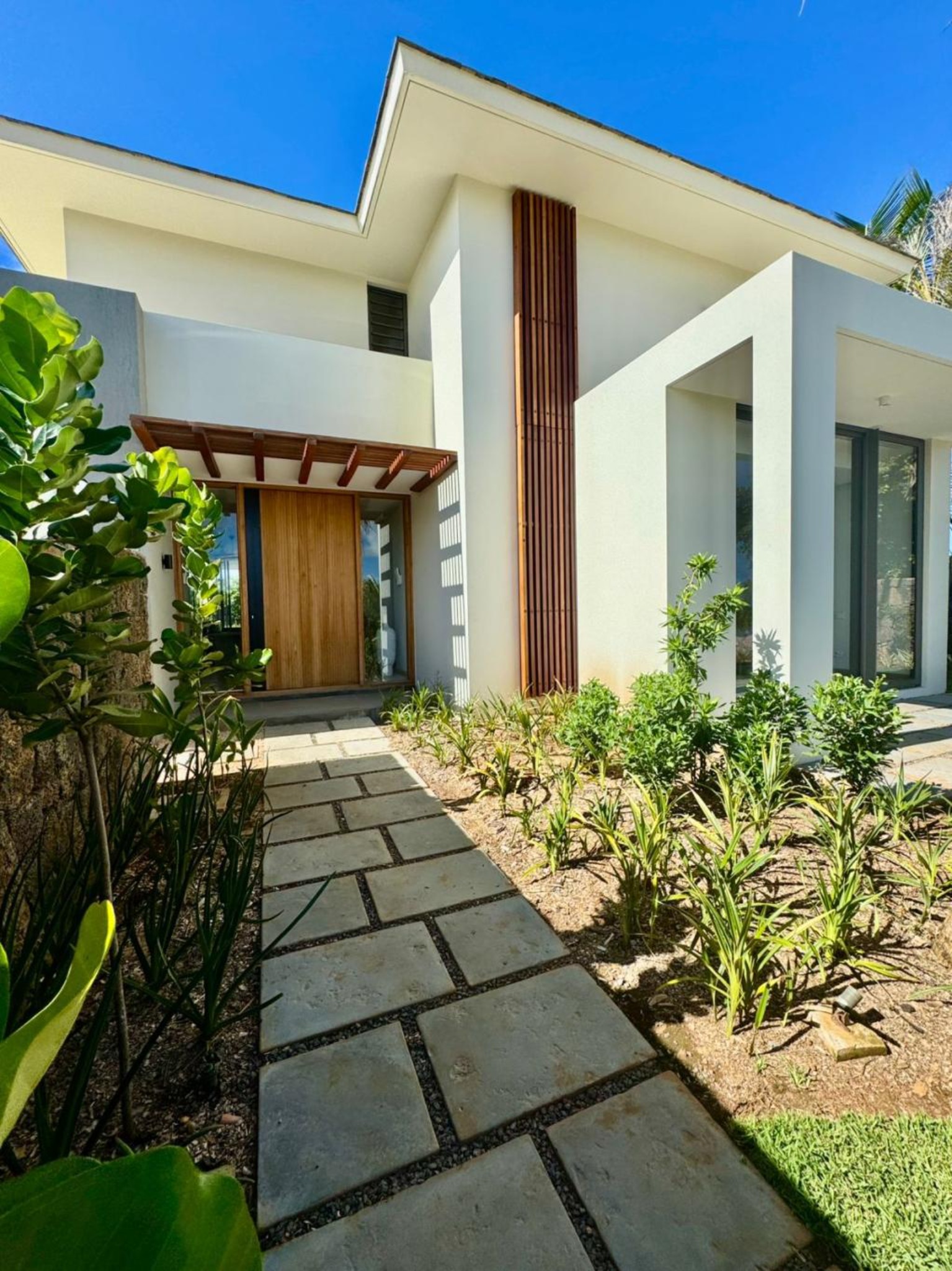 House / Villa of 4 bedrooms for rent in Haute Rive, north, Mauritius – LexpressProperty.com | 693829 | Ref01