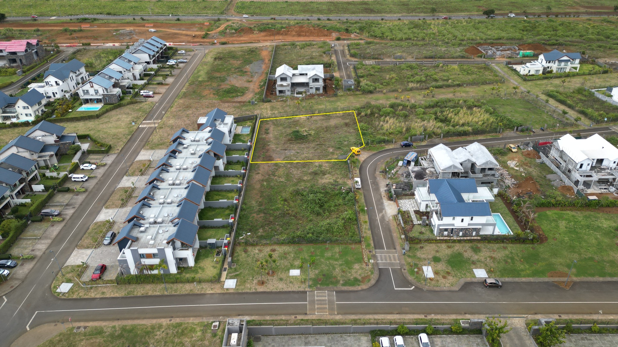 Residential land of 1222 m2 for sale in Moka, center, Mauritius – LexpressProperty.com | 691460 | Ref01