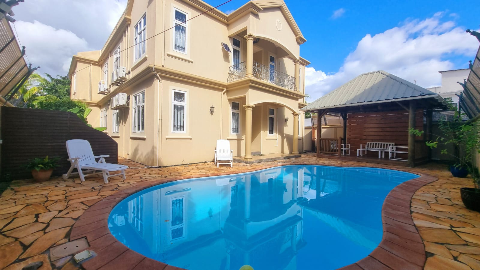 House / Villa of 6 bedrooms for sale in Flic en Flac, west, Mauritius – LexpressProperty.com | 691898 | Ref01