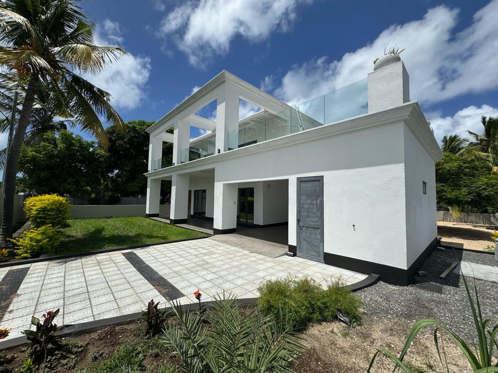 Maison / Villa 3 Chambre(s) en location à Blue Baie, sud, île Maurice – LexpressProperty.com | 691976 | Ref01