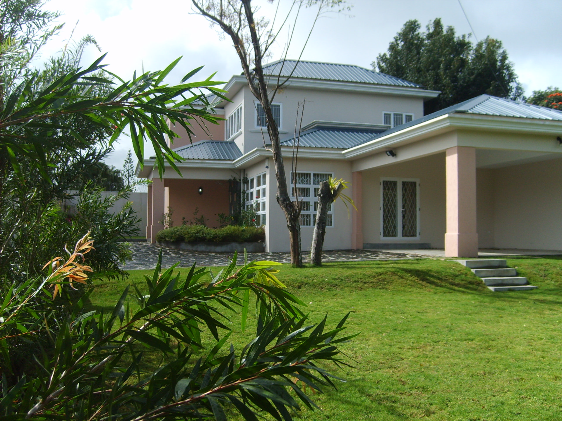 Maison / Villa 4 Chambre(s) en vente à Floréal, centre, île Maurice – LexpressProperty.com | 699531 | Ref01