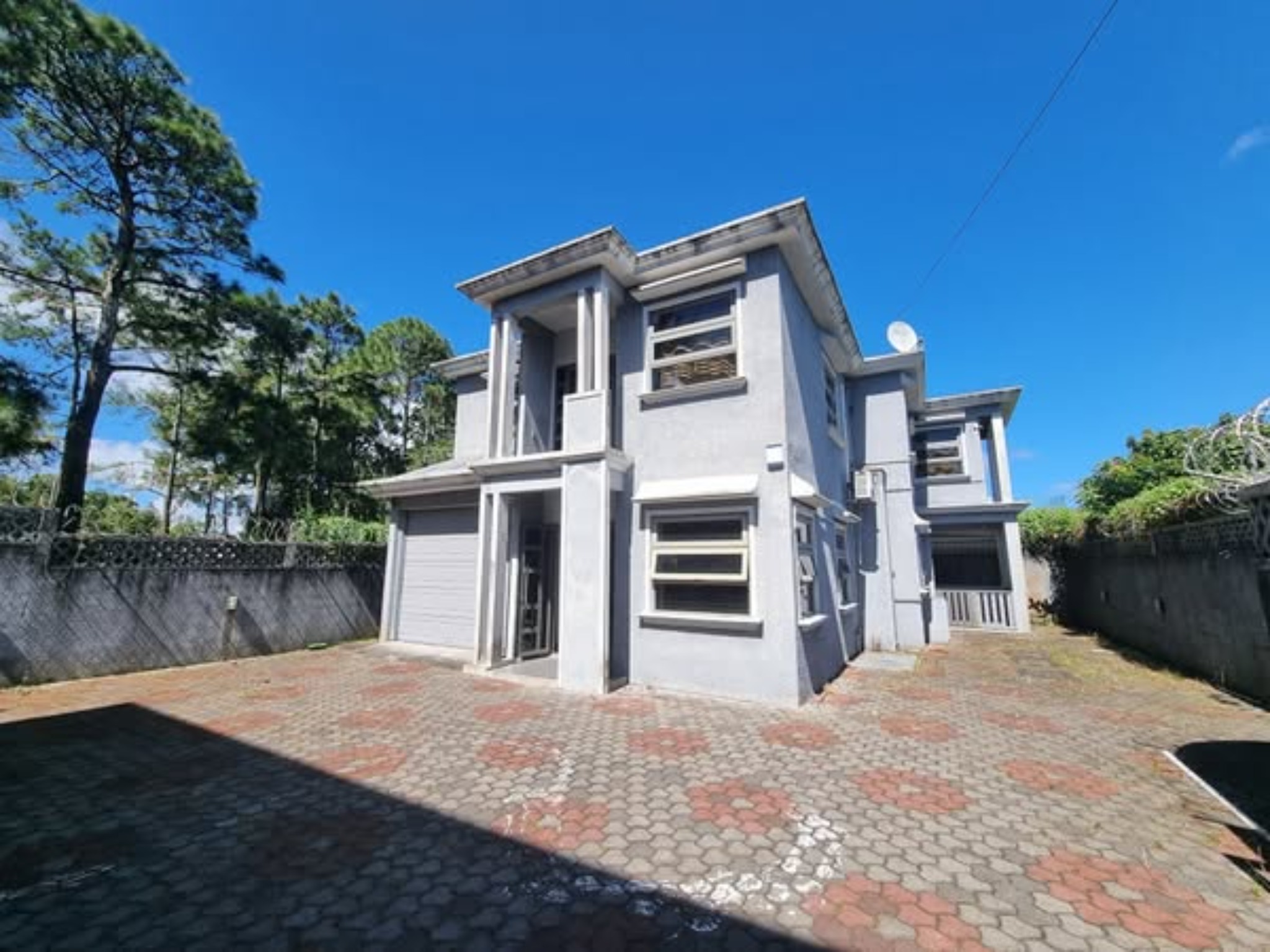 Property – LexpressProperty.com | 700057 | Ref01